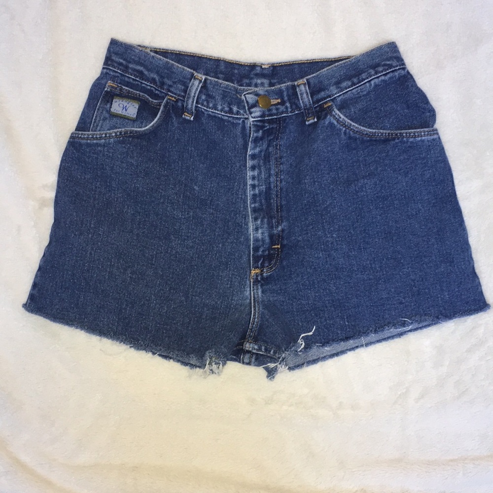 Vintage wrangler high rise cut off denim shorts